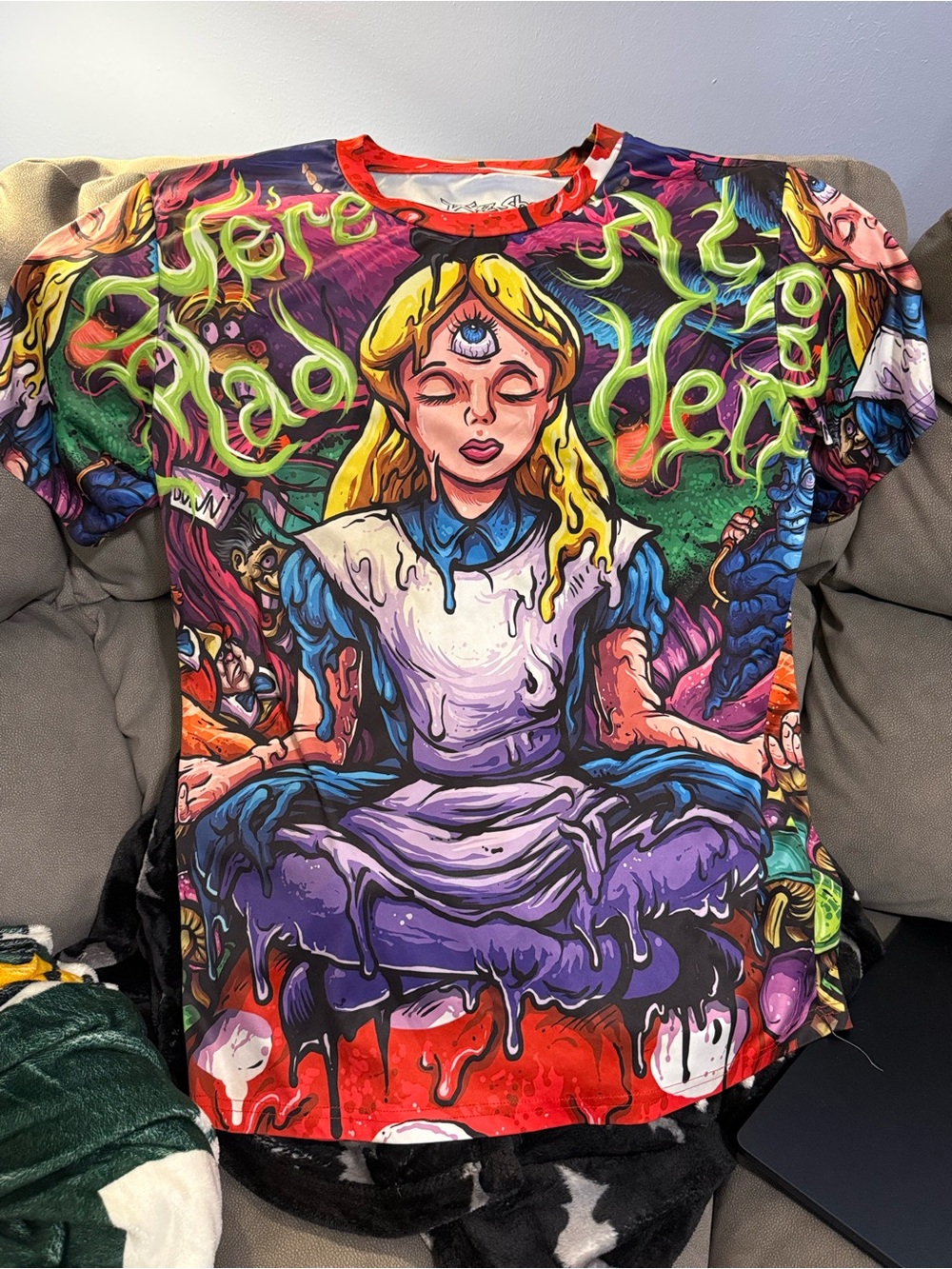 Wax Shop Psychedelic Alice-Inspired Graphic Tee - Multicolor
